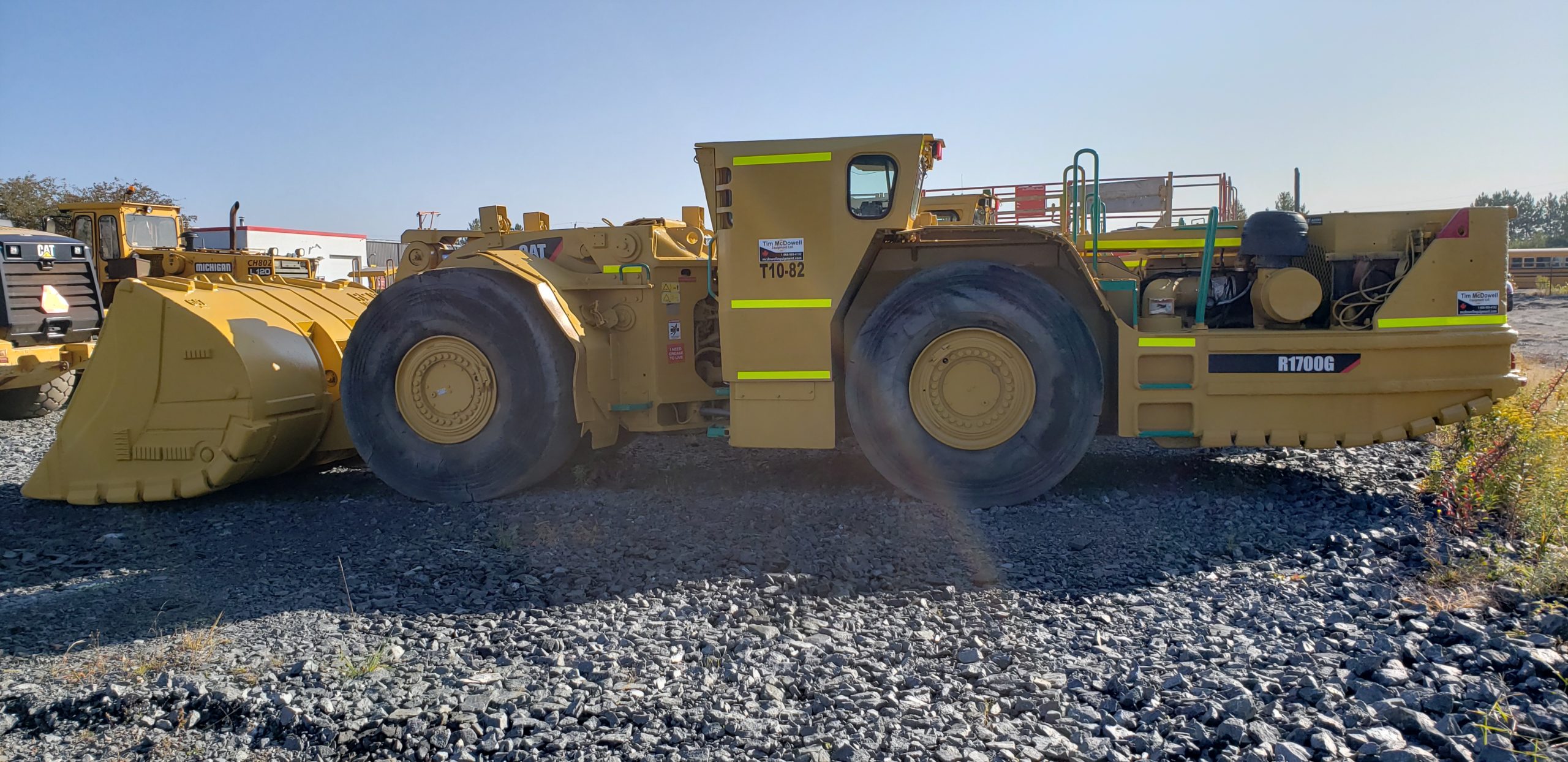 Cat R1700G