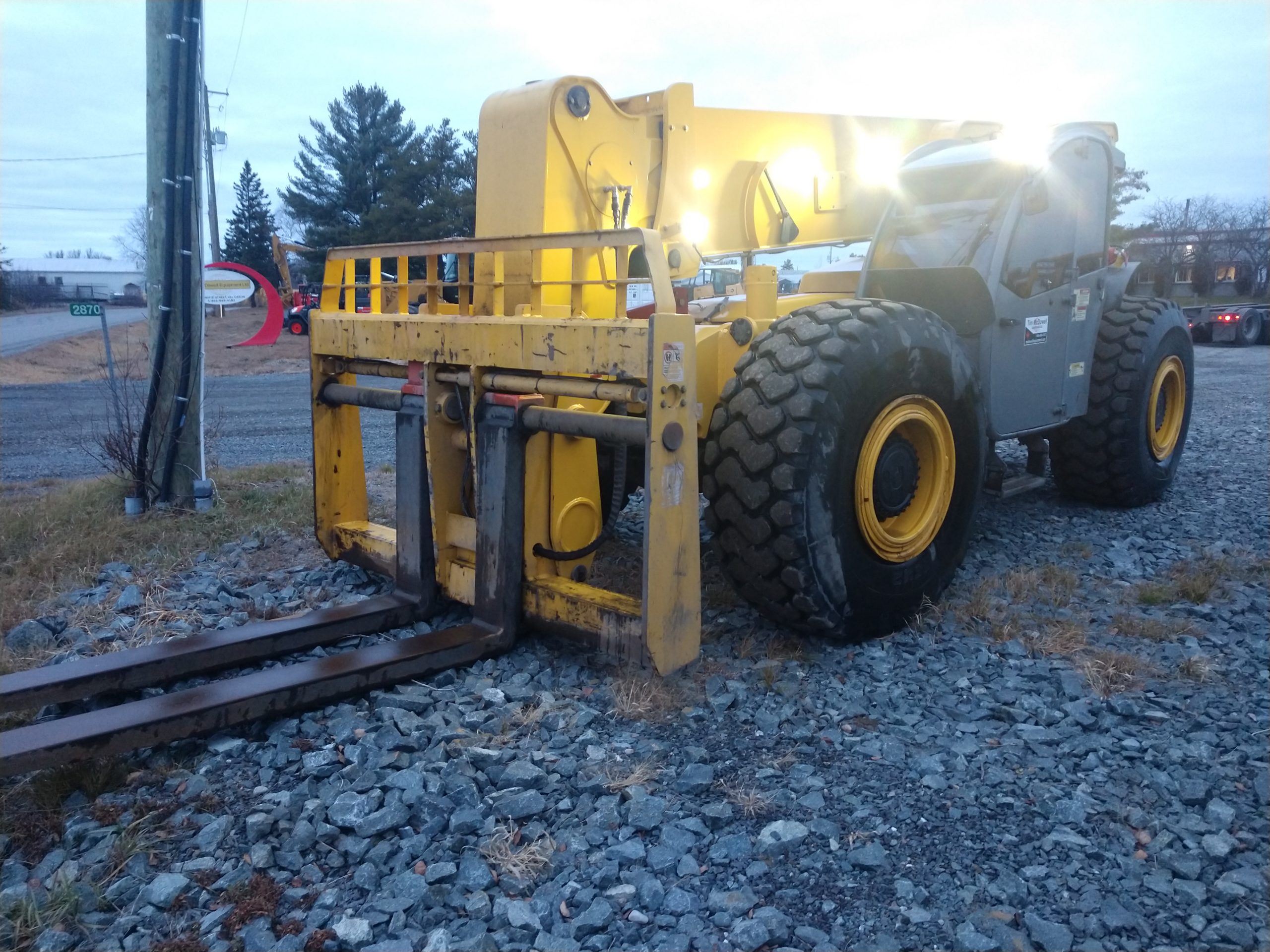 Telehandler 4030 2015 Xtreme 4030 Telehandler — Tim McDowell Equipment Ltd.